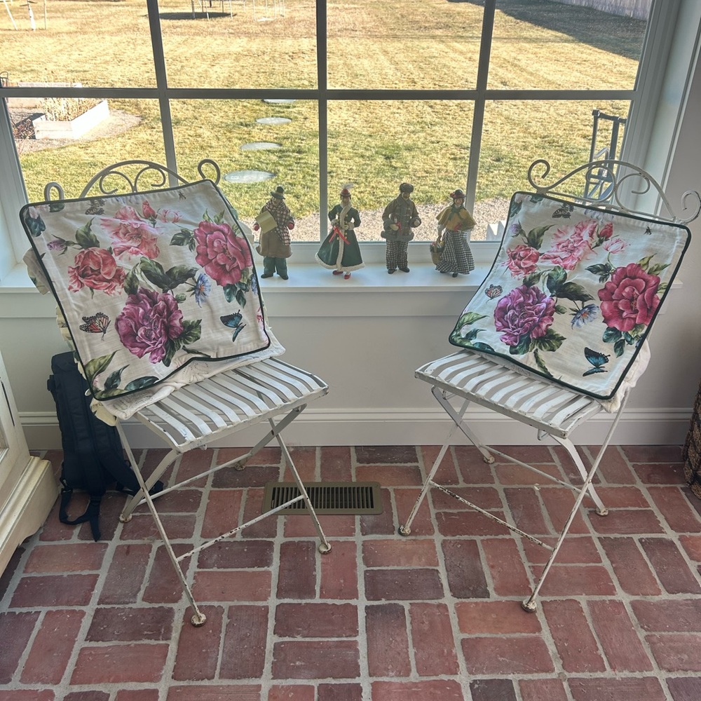 Pair of throw pillows in Sanderson summer peony fabric